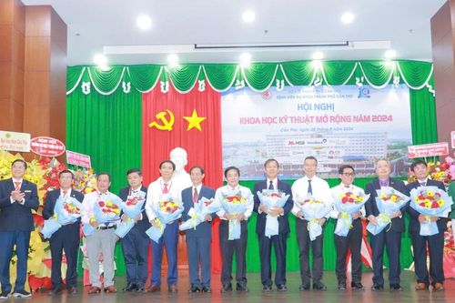 Bệnh viện Đa khoa TP. Cần Thơ: Giới thiệu nhiều kỹ thuật mới tại Hội nghị khoa học kỹ thuật mở rộng năm 2024