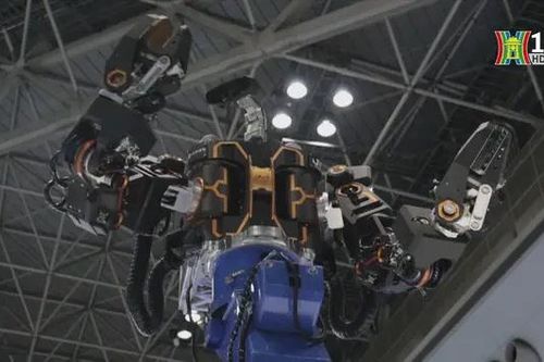 Robot sửa chữa đường sắt tại Nhật Bản