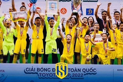 Nghi vấn SLNA gian lận tuổi: VFF có căn cứ xử phạt