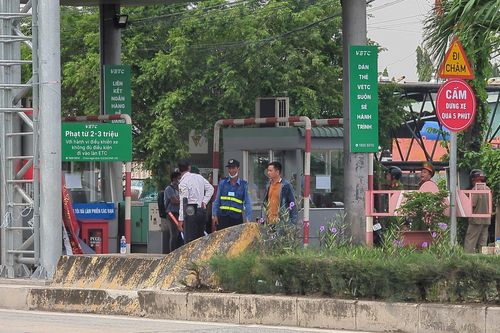 TP.HCM yêu cầu khẩn trương khắc phục bất cập ở BOT Phú Hữu