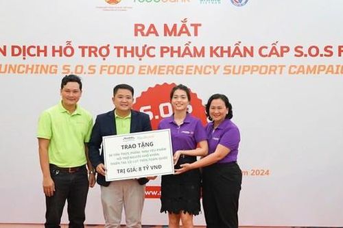 Lan tỏa tinh thần sẻ chia, Mondelez Kinh Đô mang Trung thu đến với hàng nghìn trẻ em và hỗ trợ thực phẩm cho đồng bào vùng bão lũ