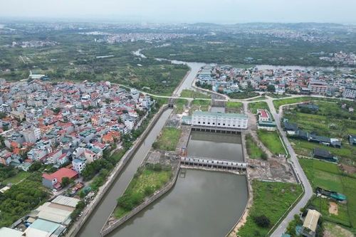 Cận cảnh kênh La Khê chậm tiến độ khiến 'siêu' trạm bơm nhiều năm thiếu nước