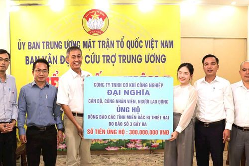 Cùng hướng về đồng bào miền Bắc thân yêu
