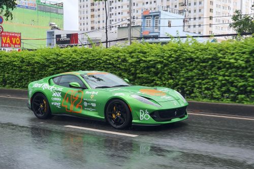 Đoàn Gumball 3000 đã cập bến Malaysia sau sự cố