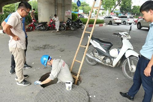 Khắc phục xong sự cố ngấm nước hầm chui Lê Văn Lương