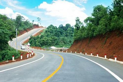 Rà soát lại hành lang an toàn giao thông đường Hồ Chí Minh đoạn qua huyện Tân Kỳ (Nghệ An)