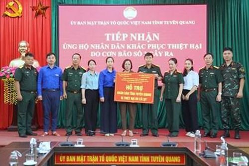 Tuổi trẻ Quân đội trao quà hỗ trợ khắc phục hậu quả bão lũ tại Tuyên Quang
