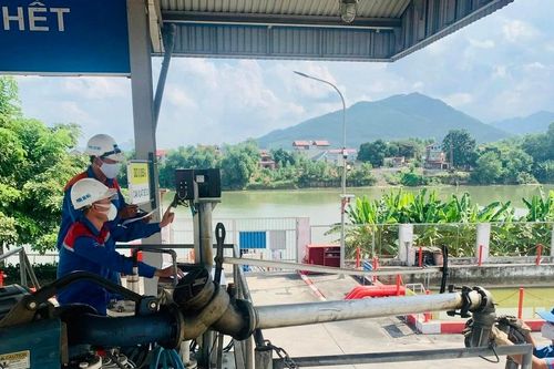Không lo 'đứt gãy' hàng hóa thiết yếu tại vùng bão, lũ