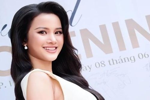 Hương Ly bức xúc trước tin đồn 'cặp kè' Chủ tịch Miss Universe Vietnam