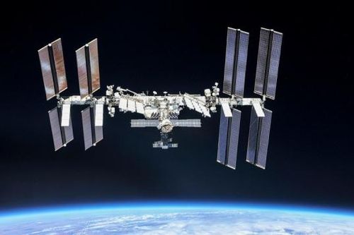Hai phi hành gia Nga lập kỷ lục số ngày lưu trú trên ISS