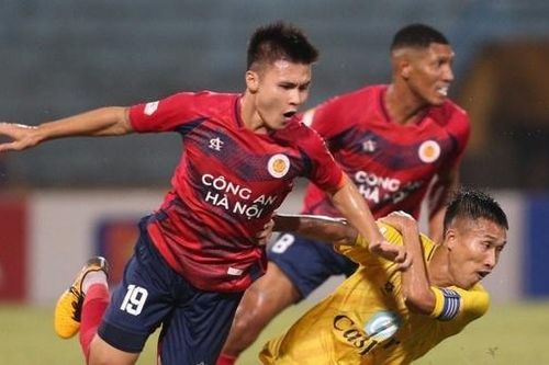 CLB Công an Hà Nội thua tối thiếu CLB Thanh Hóa, dành tiền bán vé ủng hộ đồng bào vùng lũ