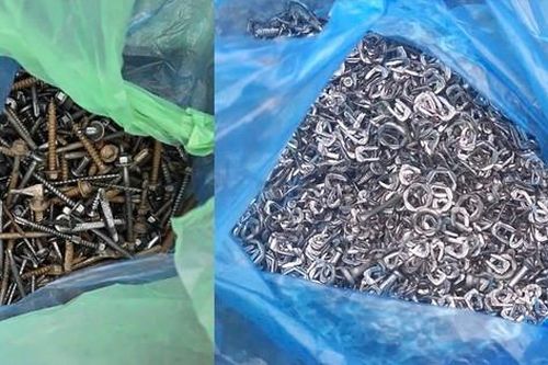 Hàng trăm đinh vít 'bẫy' người tham gia giao thông trên đường tránh Quốc lộ 2