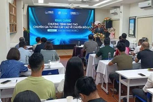 Đào tạo nhân lực chuyển đổi số cấp cao