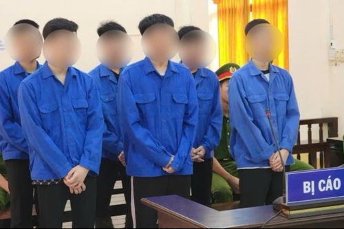 Phạt tù nhóm thanh thiếu niên dùng gạch đánh trẻ em
