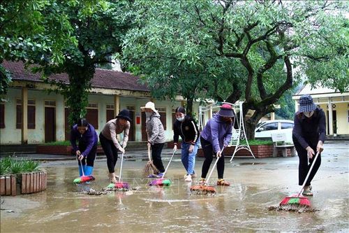 Quảng Bình: Tổng vệ sinh sau khi nước lũ rút