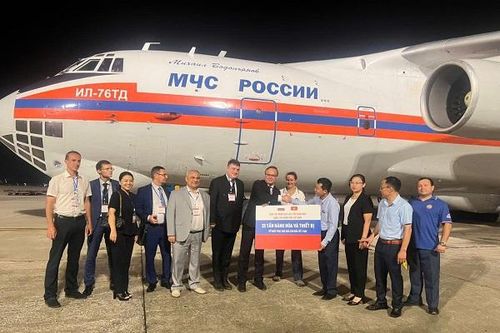 Nga chuyển 35 tấn hàng hỗ trợ Việt Nam khắc phục cơn bão số 3