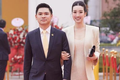 Hạnh phúc của Đỗ Mỹ Linh và chồng Chủ tịch