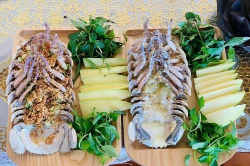 Thích thú với đặc sản miền Trung 'xe tăng lội nước'