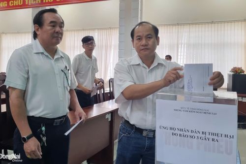 Ngành y tế Đồng Nai ủng hộ 2,7 tỷ đồng cho đồng bào bị bão lũ