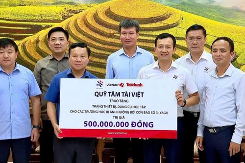Quỹ Tâm Tài Việt trao 500 triệu đồng hỗ trợ ngành Giáo dục tỉnh Yên Bái
