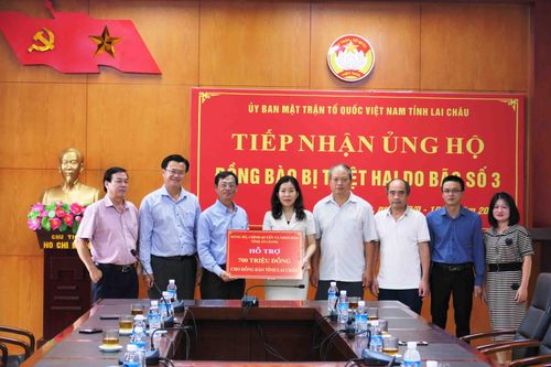 Tỉnh An Giang trao tặng Lai Châu 700 triệu đồng khắc phục hậu quả mưa lũ