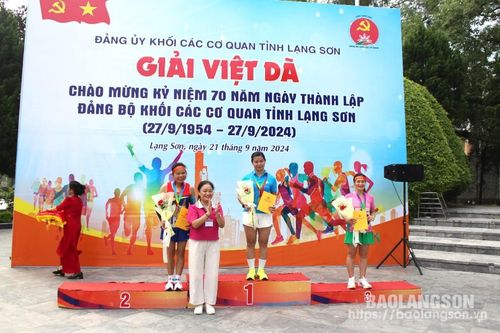 Gần 400 vận động viên tham gia Giải việt dã Đảng ủy Khối Các cơ quan tỉnh