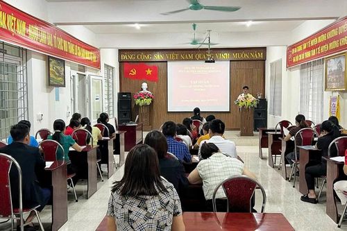 Tập huấn nâng cao kiến thức, kỹ năng về sàng lọc sơ sinh và trước sinh