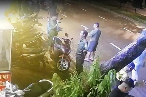 Một thanh niên bị đâm tử vong nghi do mâu thuẫn tình cảm