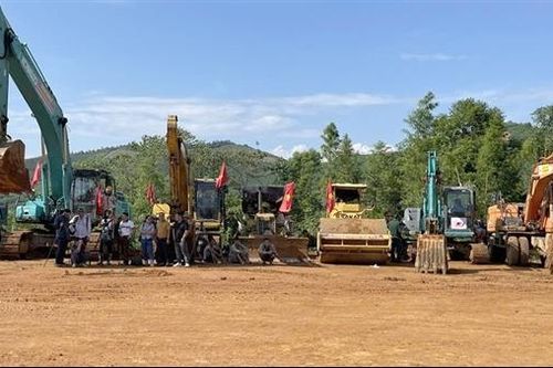 Khởi công xây dựng khu tái định cư thôn Làng Nủ