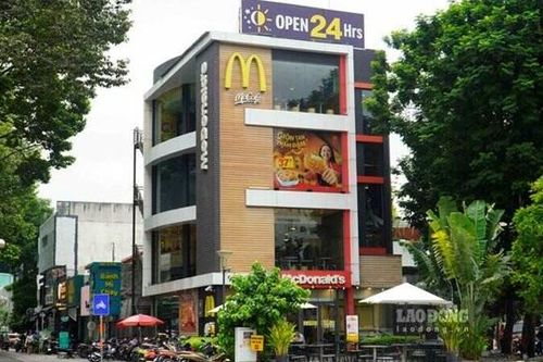 Lý do nào khiến loạt thương hiệu 'đình đám' như Starbuck, McDonald's...đóng cửa ở vị trí đắc địa TPHCM?