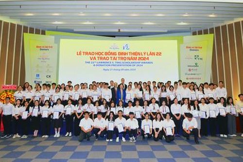 Công ty Phú Mỹ Hưng và Quỹ Đinh Thiện Lý trao tặng học bổng hơn 8 tỷ đồng
