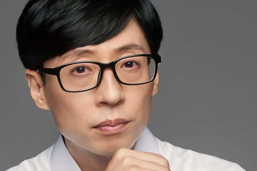 Sao Kpop 21/9: MC 'quốc dân' bị điều tra, Hyun Bin ghen tuông với Jung Hae In