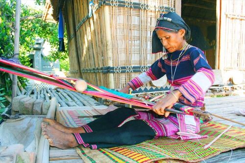 Khám phá 6 làng nghề truyền thống nổi tiếng Bình Định