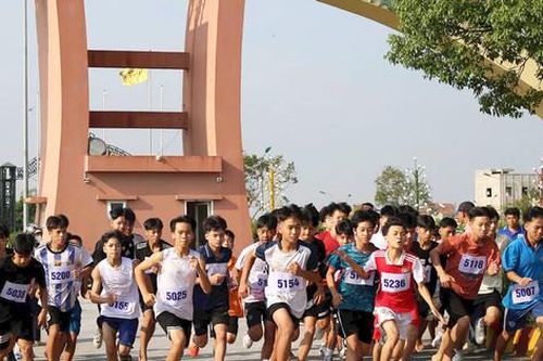 Hướng tới chung kết Giải chạy Báo Hànôịmới mở rộng lần thứ 49 - Vì hòa bình năm 2024:Nâng tầm vị thế giải chạy truyền thống Thủ đô