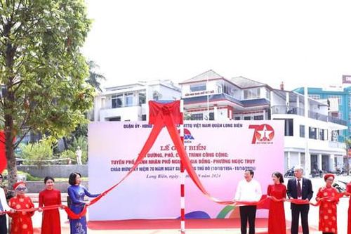Quận Long Biên gắn biển đường phố mang tên danh nhân Nguyễn Gia Bồng