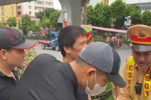 Bắt quả tang hai đối tượng tàng trữ trái phép chất ma túy