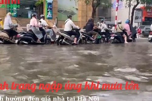 Tình trạng ngập úng khi mưa lớn cũng là một trong những tiêu chí mới xác định giá đất tại Hà Nội