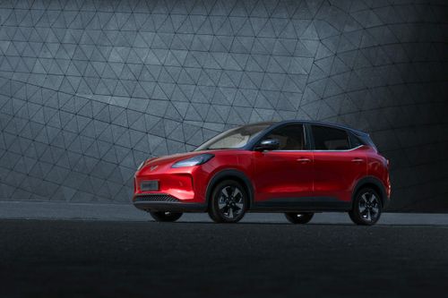 Wuling Bingo SUV ra mắt - giá từ 10.750 USD, sạc đầy đi 510 km