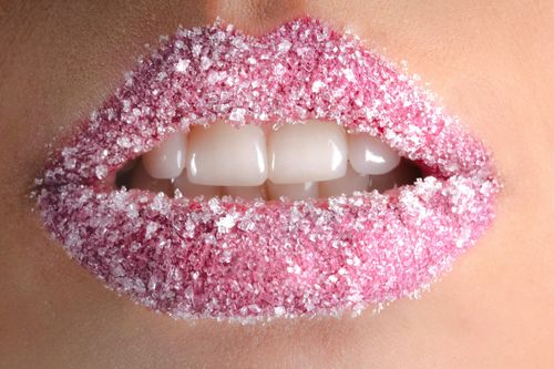 5 điều cần nhớ để giữ đôi môi căng mọng