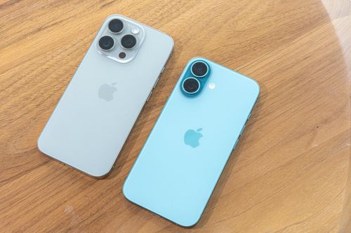 Người bán xách tay 'chê' iPhone 16
