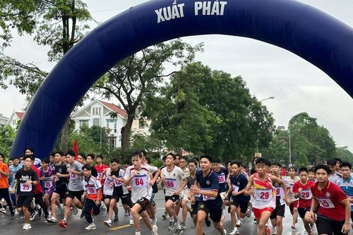 Huyện Gia Lâm: sôi nổi giải chạy Báo Hànôịmới lần thứ 49 - Vì hòa bình