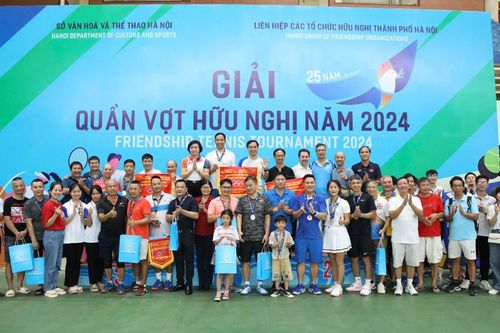 Sôi động Giải Quần vợt hữu nghị năm 2024 tại Hà Nội