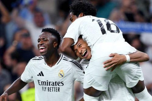 Mbappe ghi bàn trận thứ 4 liên tiếp, Real Madrid áp sát Barca ở La Liga