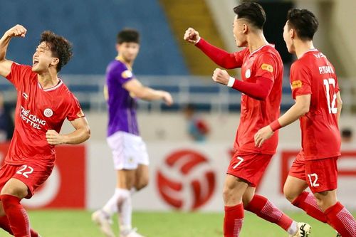 Ngược dòng ngoạn mục, Viettel đánh bại CLB Hà Nội, vào TOP 5 V-League
