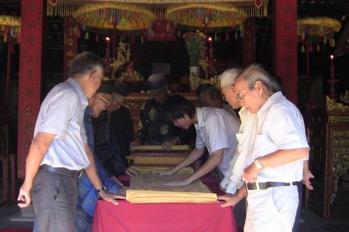Số hóa tư liệu Hán Nôm trên đất Huế