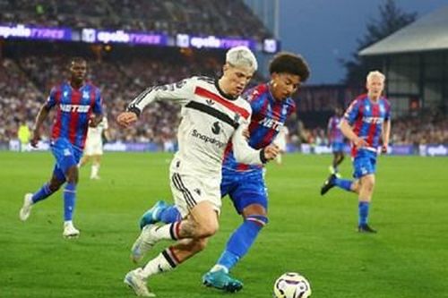 Tin thể thao hôm nay (22-9): Liverpool tạm chiếm ngôi đầu, Man Utd đứt mạch thắng