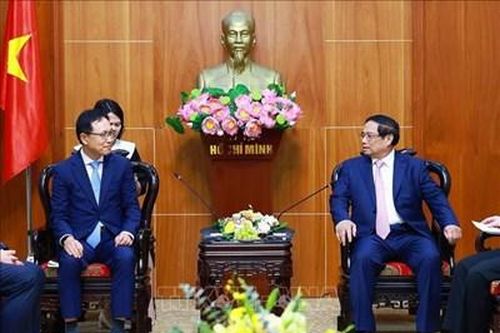 Thủ tướng Phạm Minh Chính tiếp lãnh đạo các tập đoàn lớn của nước ngoài đang đầu tư tại Việt Nam