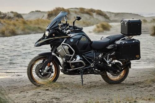 Cận cảnh xe mô tô BMW R 1250 GS Adventure Ultimate Edition vừa ra mắt, giá khoảng 967,8 triệu đồng
