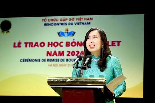 Thứ trưởng Lê Thị Thu Hằng: Học bổng Vallet góp phần phát triển nguồn nhân lực chất lượng cao và hỗ trợ các tài năng trẻ