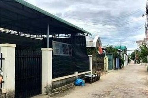 Nam sinh lớp 8 bị truy sát tử vong khi đang ngồi trước sân nhà